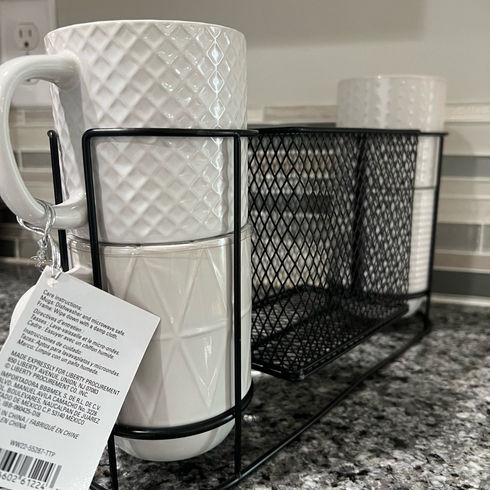 NWT 4 stackable mugs - Picture 5 of 6